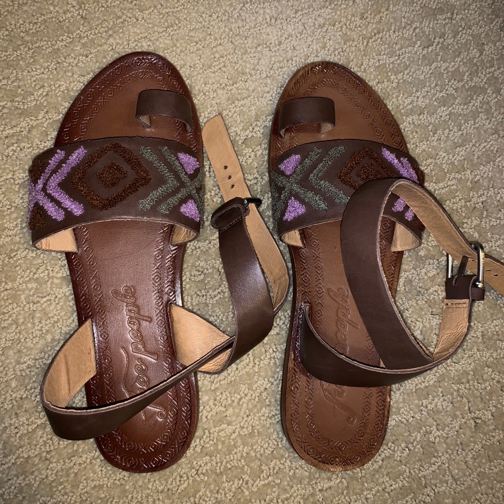 NWOT Free people sandals